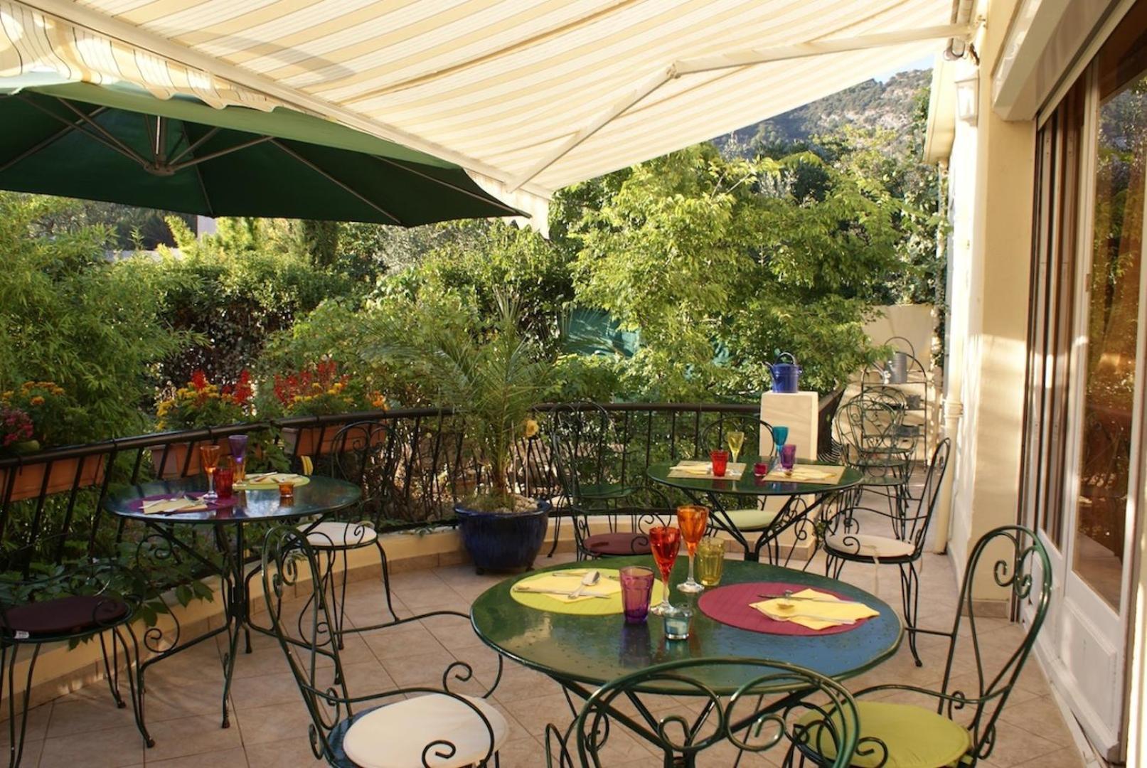 Hotel Restaurant Les Oliviers Ніон Екстер'єр фото