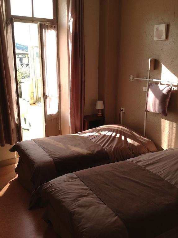 Hotel Restaurant Les Oliviers Ніон Номер фото