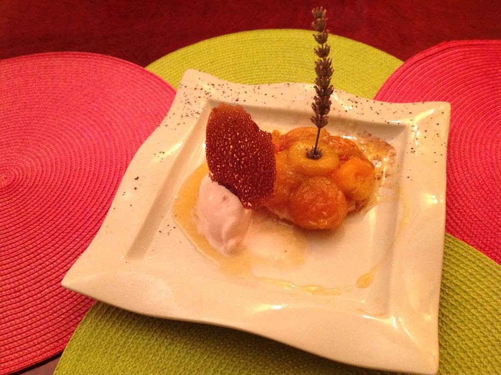 Hotel Restaurant Les Oliviers Ніон Екстер'єр фото